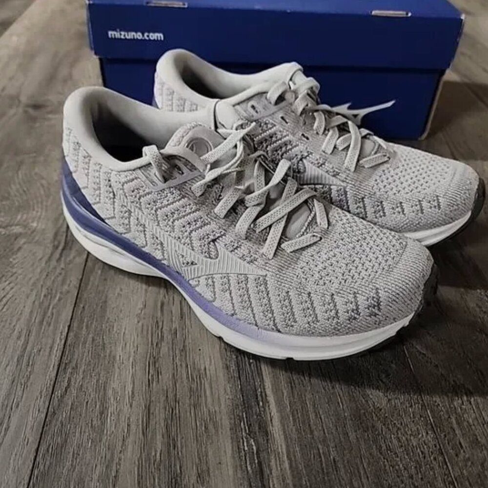 Womens Wave Rider 24 Waveknit  Lunar Rock White size 6